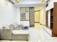 Nhà đẹp full nội thất 2 lầu 3 phòng ngủ lớn hẻm thoáng gần chợ Nhà đẹp full nội thất 2 lầu 3 phòng ngủ lớn hẻm thoáng gần chợ