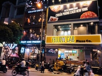 Cho thuê MT Trần Hưng Đạo Q1 (Gần Pullman) -6.5x20m. Có lề để xe rộng Cho thuê MT Trần Hưng Đạo Q1 (Gần Pullman) -6.5x20m. Có lề để xe rộng