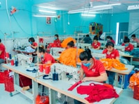 Tuyển 10 Công Nhân May Mặc Đi làm Ngay Quận Bình Tân Tuyển 10 Công Nhân May Mặc Đi làm Ngay Quận Bình Tân