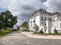 Bán đất đầu tư siêu view cực hiếm nằm mặt tiền đồi Huy Hoàng P8 Đà Lạt Bán đất đầu tư siêu view cực hiếm nằm mặt tiền đồi Huy Hoàng P8 Đà Lạt
