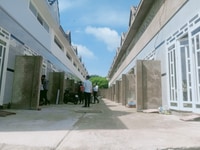Nhà phố mới xây 4x13m trung tâm Đức Hòa sổ hồng riêng Nhà phố mới xây 4x13m trung tâm Đức Hòa sổ hồng riêng