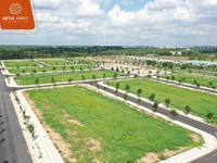 Kẹ tiến bán gắp lô đất nằm ngây mặt tiền tỉnh lộ 830 Kẹ tiến bán gắp lô đất nằm ngây mặt tiền tỉnh lộ 830