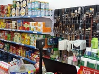 Cửa hàng cần tuyển LĐPT phụ bán Cửa hàng cần tuyển LĐPT phụ bán