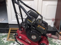 Máy đầm bàn động cơ xăng Fullboar Máy đầm bàn động cơ xăng Fullboar