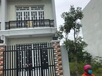 Tôi kẹt tiền cần bán gấp nhà 1 trệt 1 lầu, ngay ngã ba Tân Tôi kẹt tiền cần bán gấp nhà 1 trệt 1 lầu, ngay ngã ba Tân