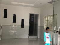 Nhà mặt tiền thuân tiện kinh doanh ngay trung tâm Nhà mặt tiền thuân tiện kinh doanh ngay trung tâm