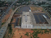 2 phòng ngủ 70m2 giá 1,95t, ngay tầng trung tâm thương mại, hồ bơi 2 phòng ngủ 70m2 giá 1,95t, ngay tầng trung tâm thương mại, hồ bơi