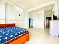 Phòng BAN CÔNG 35m2 Quận 1 Full nội thất,free DV ,có thang máy Phòng BAN CÔNG 35m2 Quận 1 Full nội thất,free DV ,có thang máy