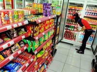 Cửa Hàng Bách Hóa tuyển 3 nam nữ Cửa Hàng Bách Hóa tuyển 3 nam nữ