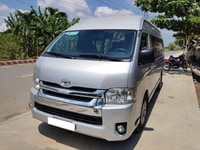 Bán Toyota Hiace 2019, số sàn, máy dầu, màu bạc Bán Toyota Hiace 2019, số sàn, máy dầu, màu bạc