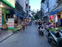 Nhà mặt chợ Hòa Bình dành cho anh chị muốn kinh doanh đây rồi. Nhà mặt chợ Hòa Bình dành cho anh chị muốn kinh doanh đây rồi.
