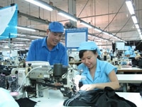 Cần Tuyển 1 Nữ Máy Đánh nút quần Cần Tuyển 1 Nữ Máy Đánh nút quần
