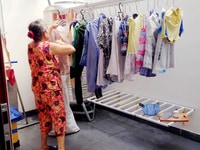 Cần 1 giúp việc, 1 người chăm ông bà, 1 chăm bé bao ăn ở lại tại nhà Cần 1 giúp việc, 1 người chăm ông bà, 1 chăm bé bao ăn ở lại tại nhà