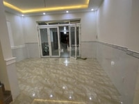 Nhà Còn mùi Sơn, 3 Lầu 5 phòng ngủ, Đường Xe Hơi 16m. Quận 2 Nhà Còn mùi Sơn, 3 Lầu 5 phòng ngủ, Đường Xe Hơi 16m. Quận 2
