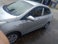 Grand i10 sedan 2017 full option Grand i10 sedan 2017 full option