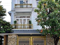 Nhà mặt phố phú lợi, còn hợp đồng thuê 200 triệu/ năm Nhà mặt phố phú lợi, còn hợp đồng thuê 200 triệu/ năm