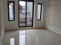 Chính chủ cần bán gấp 3.7 tỷ nhà 5 tầng mới phố Cự Lộc ngay Royal City Chính chủ cần bán gấp 3.7 tỷ nhà 5 tầng mới phố Cự Lộc ngay Royal City