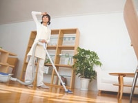 Gia đình tôi cần gấp 1 người giúp việc nhà và 1 chăm bà già, 1 chăm bé Gia đình tôi cần gấp 1 người giúp việc nhà và 1 chăm bà già, 1 chăm bé