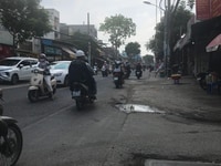 Hot hot!! Kẹt tiền bán rẻ nhà mặt tiền Phạm Hữu Lấu, Q7, Dt 4,6x21m. Hot hot!! Kẹt tiền bán rẻ nhà mặt tiền Phạm Hữu Lấu, Q7, Dt 4,6x21m.