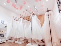 Sang nhượng cửa hàng áo cưới 5 tầng, full nội thất đẹp