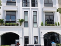 Biệt thự View Sông, 10x20, sổ hồng riêng, 2 lầu đang cho thuê 20tr Biệt thự View Sông, 10x20, sổ hồng riêng, 2 lầu đang cho thuê 20tr