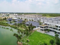 Nhà phố 1 trệt 2 lầu ( sổ hồng riêng ) cầu lớn hóc môn Nhà phố 1 trệt 2 lầu ( sổ hồng riêng ) cầu lớn hóc môn