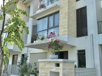 Cho thuê 260m2 biệt thự Garden CityThạch Bàn 26tr Cho thuê 260m2 biệt thự Garden CityThạch Bàn 26tr