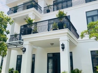 Biệt thự nghĩ dưỡng cao cấp kết hợp sân golf Biệt thự nghĩ dưỡng cao cấp kết hợp sân golf