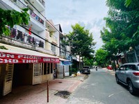 Mặt Bằng 35m2 - Vỉa hè rộng -Đường Rộng 10M