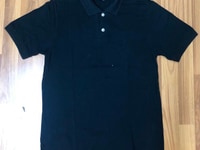 Thanh Lý 2 Áo Uniqlo Và Versace Chính Hãng Thanh Lý 2 Áo Uniqlo Và Versace Chính Hãng