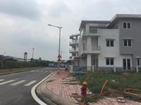 Kẹt tiền nên cần bán lô đất 120m2 liền kề Aeon Mall, sổ hồng riêng