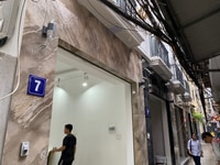 Nhà đẹp xây mới 30m 5 tầng gần Vincom Nguyễn Chí Thanh