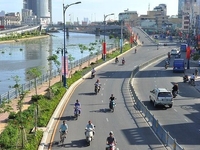 Bán nhà hai mặt tiền đường Bến Vân Đồn, Quận 4, TP.HCM