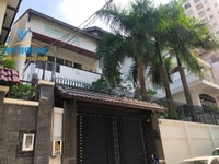 Biệt thự 13x20m mặt tiền khu sân bay. Trệt 3,5 Lầu, sân rộng ! Biệt thự 13x20m mặt tiền khu sân bay. Trệt 3,5 Lầu, sân rộng !