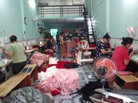 Tuyển 5 thợ may hàng thời trang