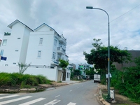 Bán gấp lô góc 126m2, mặt tiền Tỉnh Lộ 10, sổ hồng riêng Bán gấp lô góc 126m2, mặt tiền Tỉnh Lộ 10, sổ hồng riêng