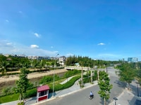 CHO THUÊ Shophouse 2 Lầu. Bancol view sông rất đẹp và thoáng mát CHO THUÊ Shophouse 2 Lầu. Bancol view sông rất đẹp và thoáng mát