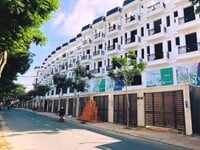 Bán Nhà Mặt Tiền Kinh Doanh Đường 20m DT: 4x20 Ngay Ủy Ban Quận 12