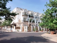 Mở Nhà MT Hùng Vương,giá 3.1 tỷ, 1 trệt 2 lầu, CK 10% + STK 35 triệu Mở Nhà MT Hùng Vương,giá 3.1 tỷ, 1 trệt 2 lầu, CK 10% + STK 35 triệu