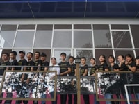 Nhà hàng Trên Đỉnh Đồi Trăng tuyển nhân viên phục vụ Nhà hàng Trên Đỉnh Đồi Trăng tuyển nhân viên phục vụ