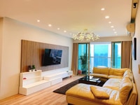 Cho thuê căn hộ 130m2 3PN full nội thất cơ bản giá 11tr .N01T8 ,NGĐ. Cho thuê căn hộ 130m2 3PN full nội thất cơ bản giá 11tr .N01T8 ,NGĐ.