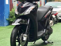 Cần bán SH Việt 150 Full nhập 2016 màu Đen cực chất, đẹp miễn chê. Cần bán SH Việt 150 Full nhập 2016 màu Đen cực chất, đẹp miễn chê.