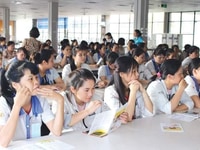 Tuyển 200 Nữ điện tử Kcn Phú Hà thu nhập 8-12 triệu Tuyển 200 Nữ điện tử Kcn Phú Hà thu nhập 8-12 triệu