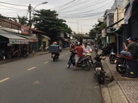 Mặt tiễn phạm thế hiển giá 5 tỷ kinh doanh buôn bán sầm uất. Mặt tiễn phạm thế hiển giá 5 tỷ kinh doanh buôn bán sầm uất.