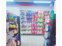 Tuyển cần tuyển nhân viên tạp vụ và nhân viên bán hàng Tuyển cần tuyển nhân viên tạp vụ và nhân viên bán hàng