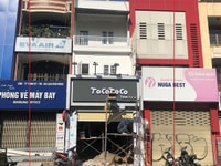 Nhà Mặt Tiền Đường Đặng Văn Ngữ An ninh nhà đắc địa 2L. Nhà Mặt Tiền Đường Đặng Văn Ngữ An ninh nhà đắc địa 2L.
