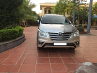 Gia dình cần bán xe INNOVA 2016, màu ghi vàng, chính chủ. Gia dình cần bán xe INNOVA 2016, màu ghi vàng, chính chủ.