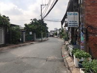 Bán nhà mặt tiền đường 102 Lã Xuân Oai.