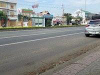 Cần bán miếng đất MT gần nhà hàng 3 Nhánh TT Long Thành 120m2 TC 100% Cần bán miếng đất MT gần nhà hàng 3 Nhánh TT Long Thành 120m2 TC 100%