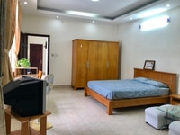 Phòng 55m2 hai mặt tiền thoáng mát gần quận 1 Phòng 55m2 hai mặt tiền thoáng mát gần quận 1